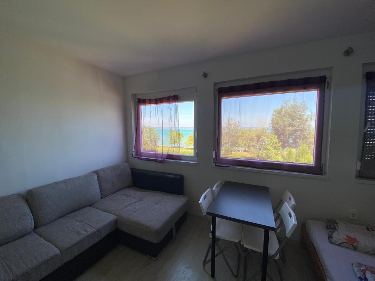 Cuki Apartmanok Siófok Esterno foto